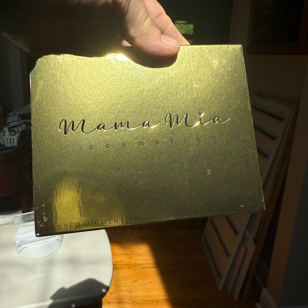 🌟 Mama‎ Mia Cosmetics Pressed Pigment Palette 🌟